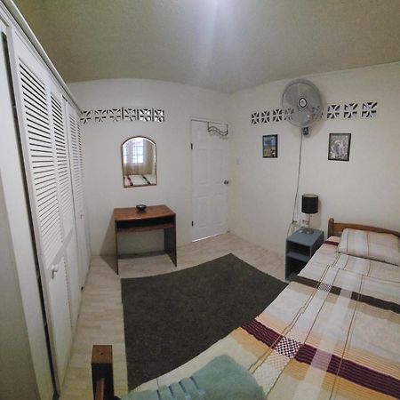 Gloria'S Hideaway Apartment Крайст Чърч Екстериор снимка