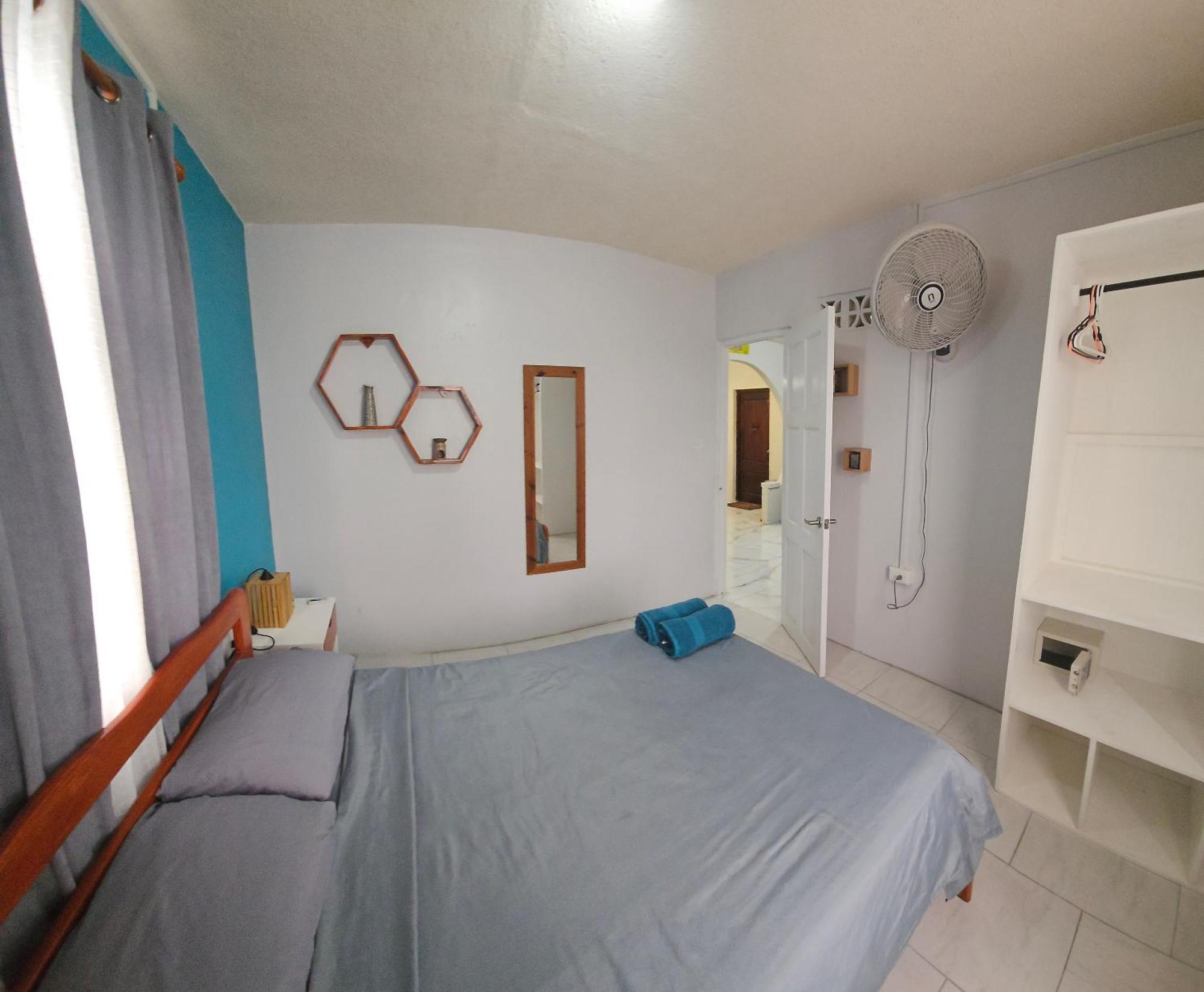 Gloria'S Hideaway Apartment Крайст Чърч Екстериор снимка