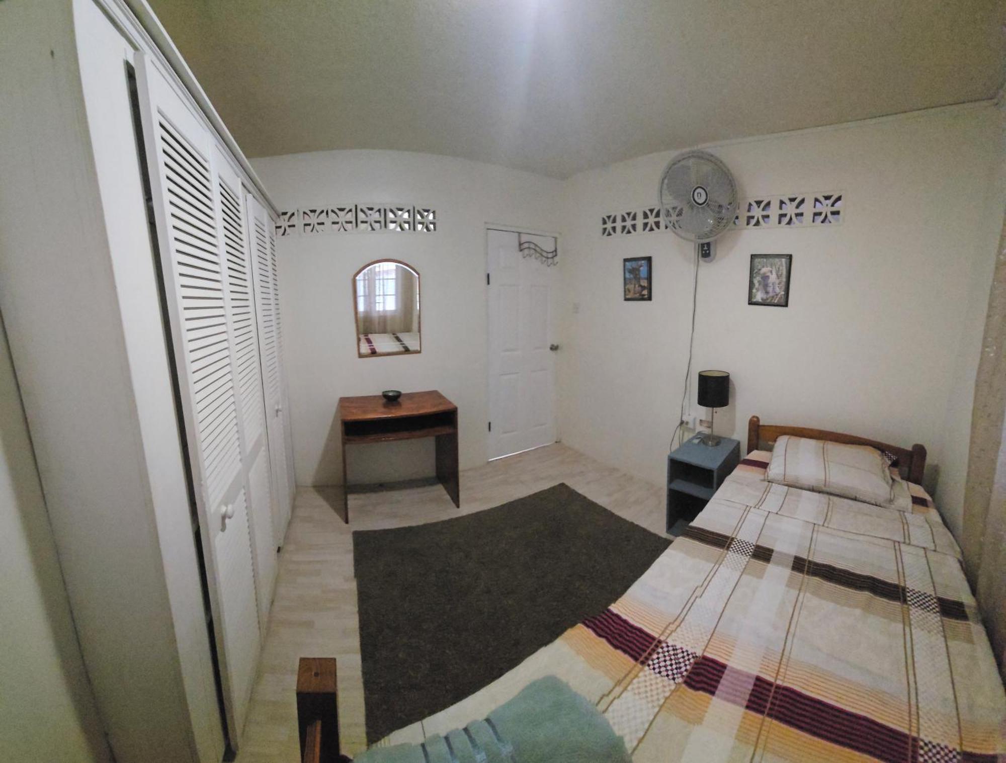 Gloria'S Hideaway Apartment Крайст Чърч Екстериор снимка