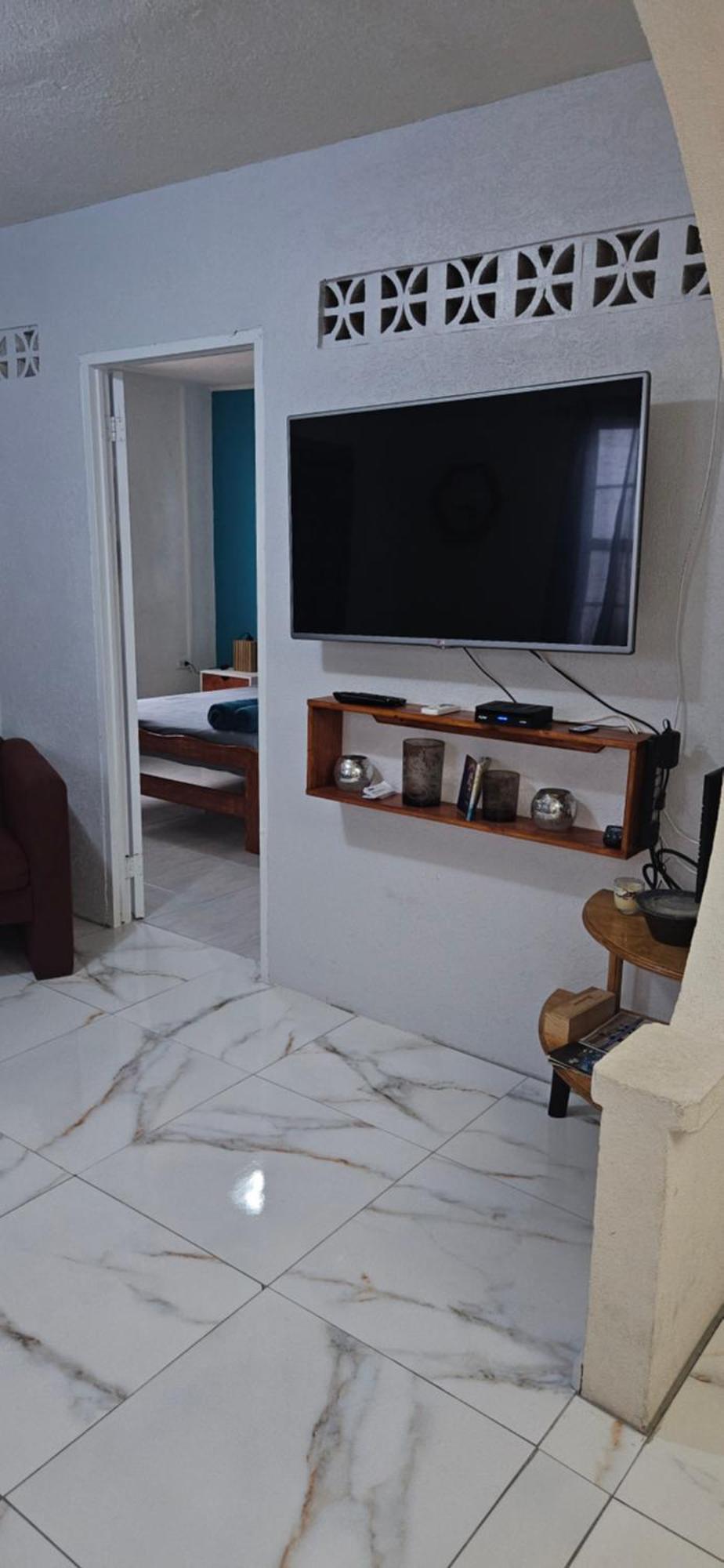 Gloria'S Hideaway Apartment Крайст Чърч Екстериор снимка