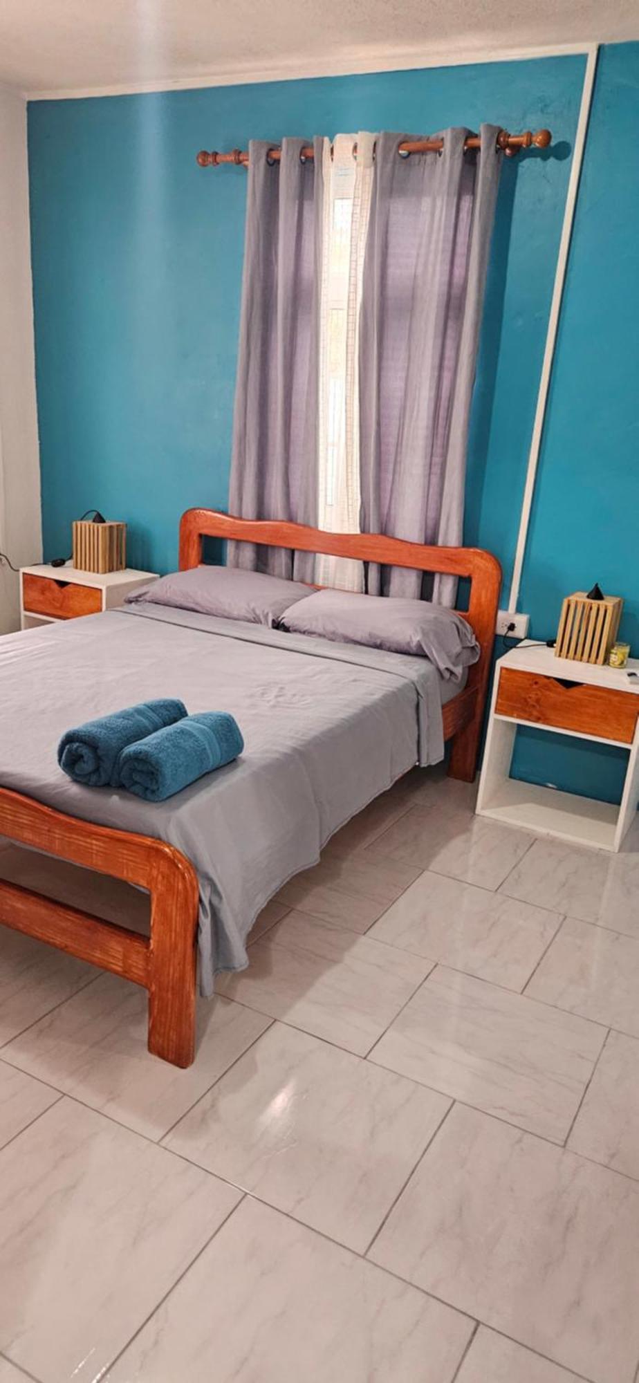 Gloria'S Hideaway Apartment Крайст Чърч Екстериор снимка